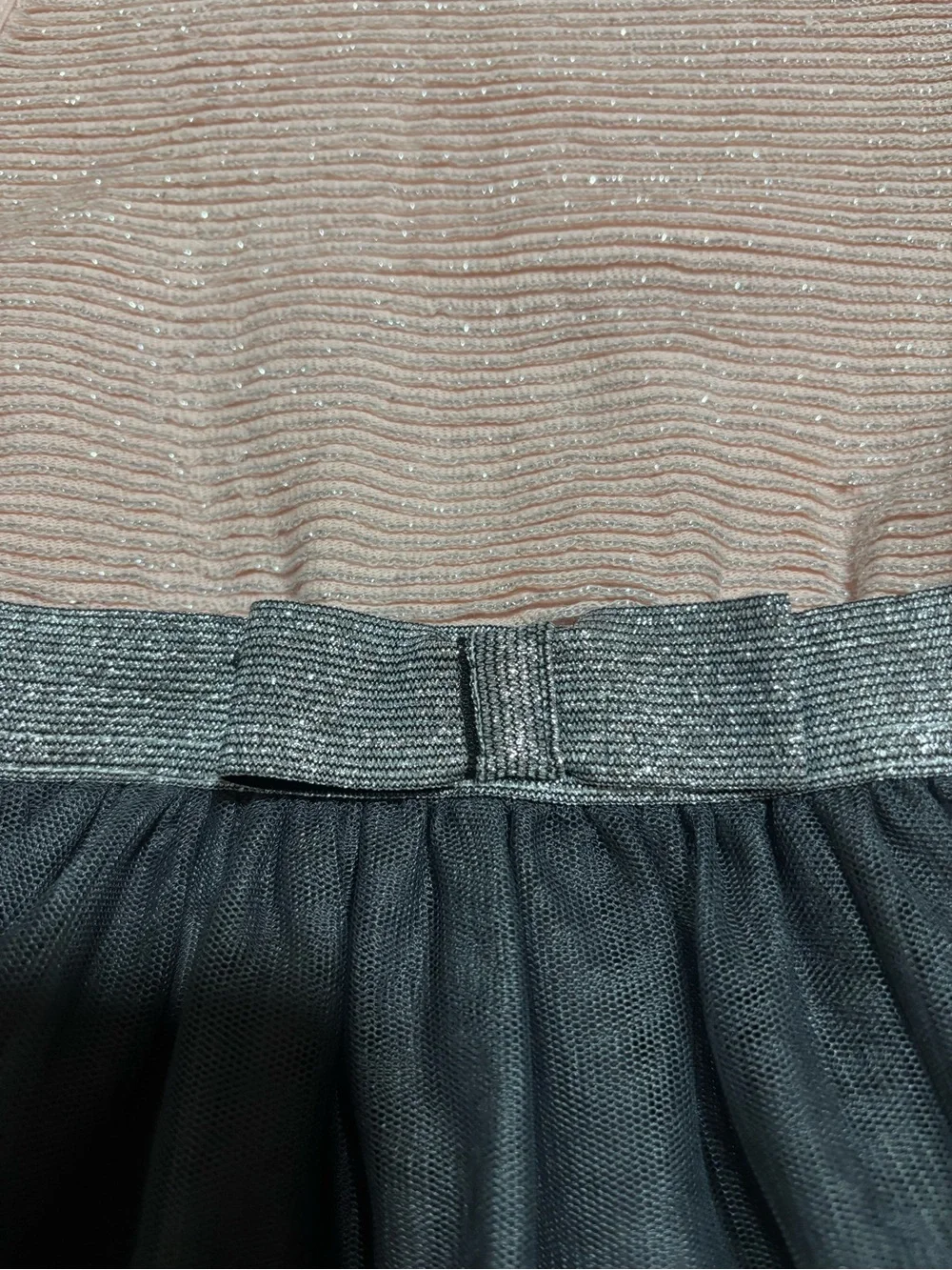 “Max Girls” dress size 3-4 in like new condition